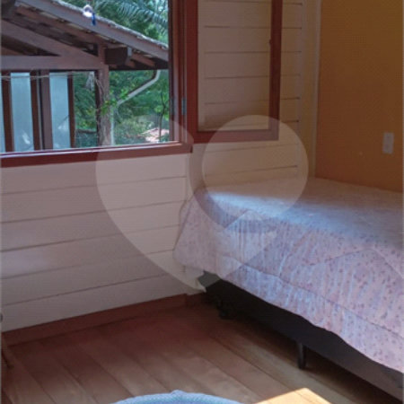 Casa para alugar com 3 quartos, sendo 1 suíte, no condomínio Itaembu, Itatiba - SP