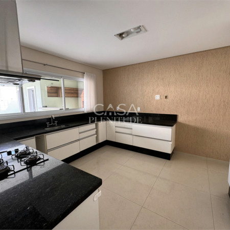 Casa em condomínio à venda com 3 suítes em Vila Haro, Sorocaba, SP