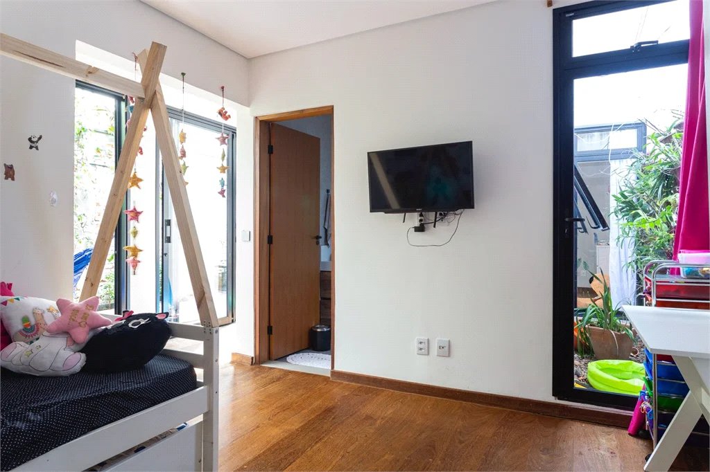 Casa Térrea à venda com 3 quartos, sendo 2 suítes, em Vila Ipojuca, São Paulo, SP