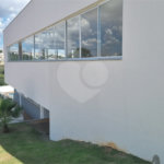 Casa à venda com 3 quartos, sendo 1 suíte, no condomínio Condomíno Helena Maria, Sorocaba - SP