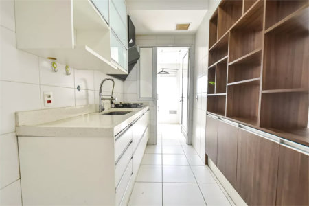 Apartamento à venda com 3 quartos, sendo 2 suítes, em Jardim da Glória, São Paulo, SP