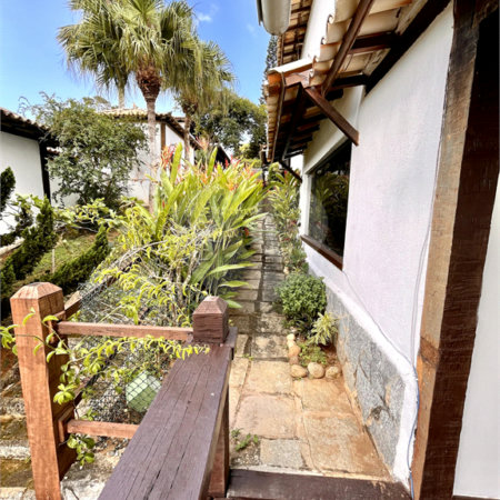 Casa à venda com 6 quartos, sendo 5 suítes,  em Alto de Búzios, Armação dos Búzios, RJ