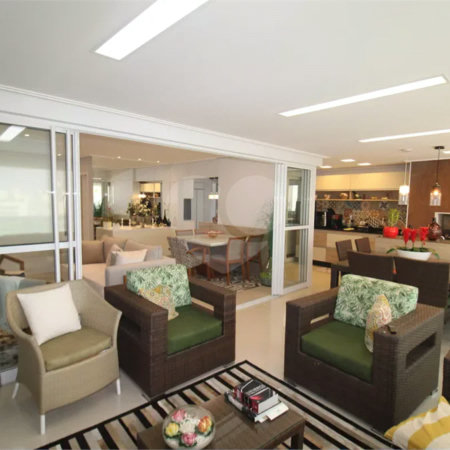 Apartamento à venda com 3 suítes em Santa Teresinha, São Paulo, SP