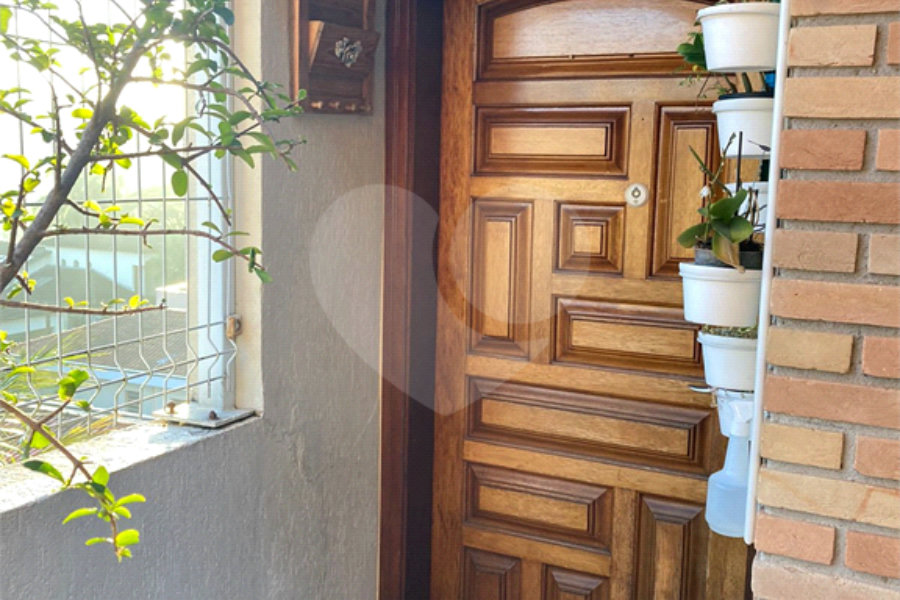 Casa à venda com 3 quartos, sendo 1 suíte, no condomínio Barbará II, São Paulo - SP