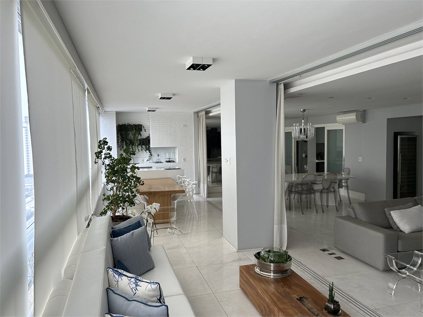 Apartamento à venda ou para alugar com 2 suítes em Água Branca, São Paulo, SP