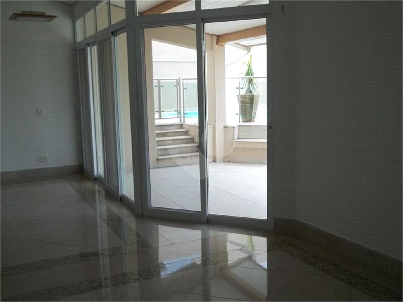 Casa à venda com 4 suítes no condomínio Residencial Santa Clara, Indaiatuba - SP