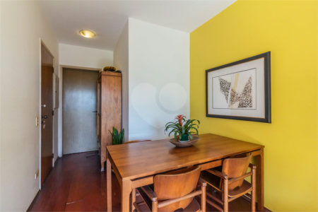 Apartamento à venda com 2 quartos, sendo 1 suíte, em Vila Madalena, São Paulo, SP