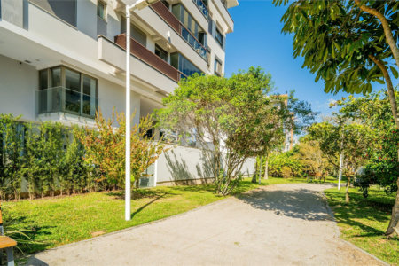 Apartamento à venda com 3 suítes em Jurerê, Florianópolis, SC