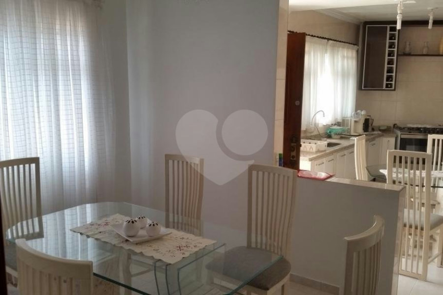 Sobrado à venda com 3 quartos, sendo 1 suíte, em Tremembé, São Paulo, SP