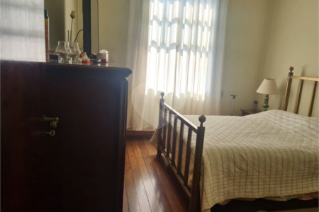 Casa à venda com 5 quartos, sendo 2 suítes,  em Jardim Morumbi, São Paulo, SP