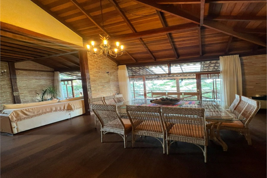 Casa à venda com 3 quartos, sendo 1 suíte,  no condomínio Alpes da Cantareira, Mairiporã - SP