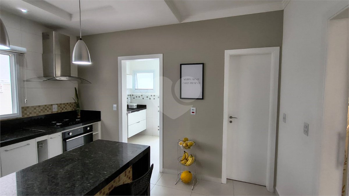 Casa à venda com 3 suítes no condomínio Reserva da Mata, Vinhedo - SP