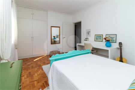 Apartamento para alugar com 4 quartos, sendo 1 suíte, em Perdizes, São Paulo, SP