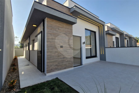 Casa de Vila à venda com 3 quartos, sendo 1 suíte, em Caetetuba, Atibaia, SP