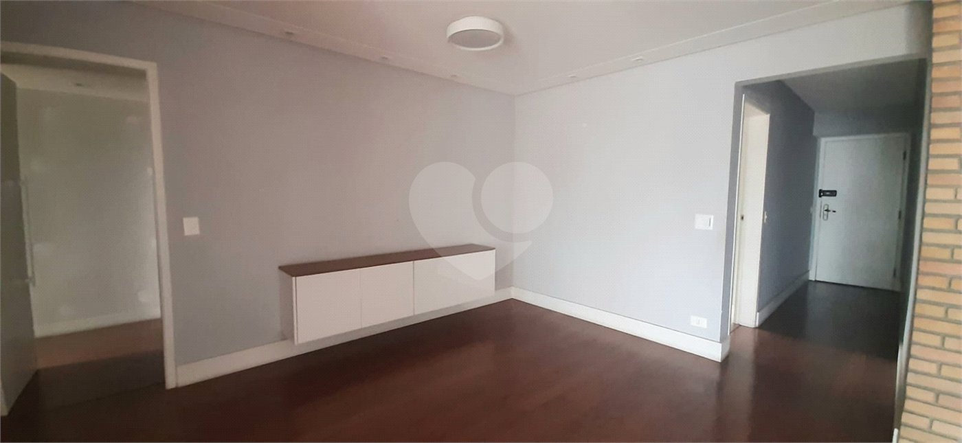 Apartamento à venda com 3 quartos, sendo 1 suíte, em Santana, São Paulo, SP