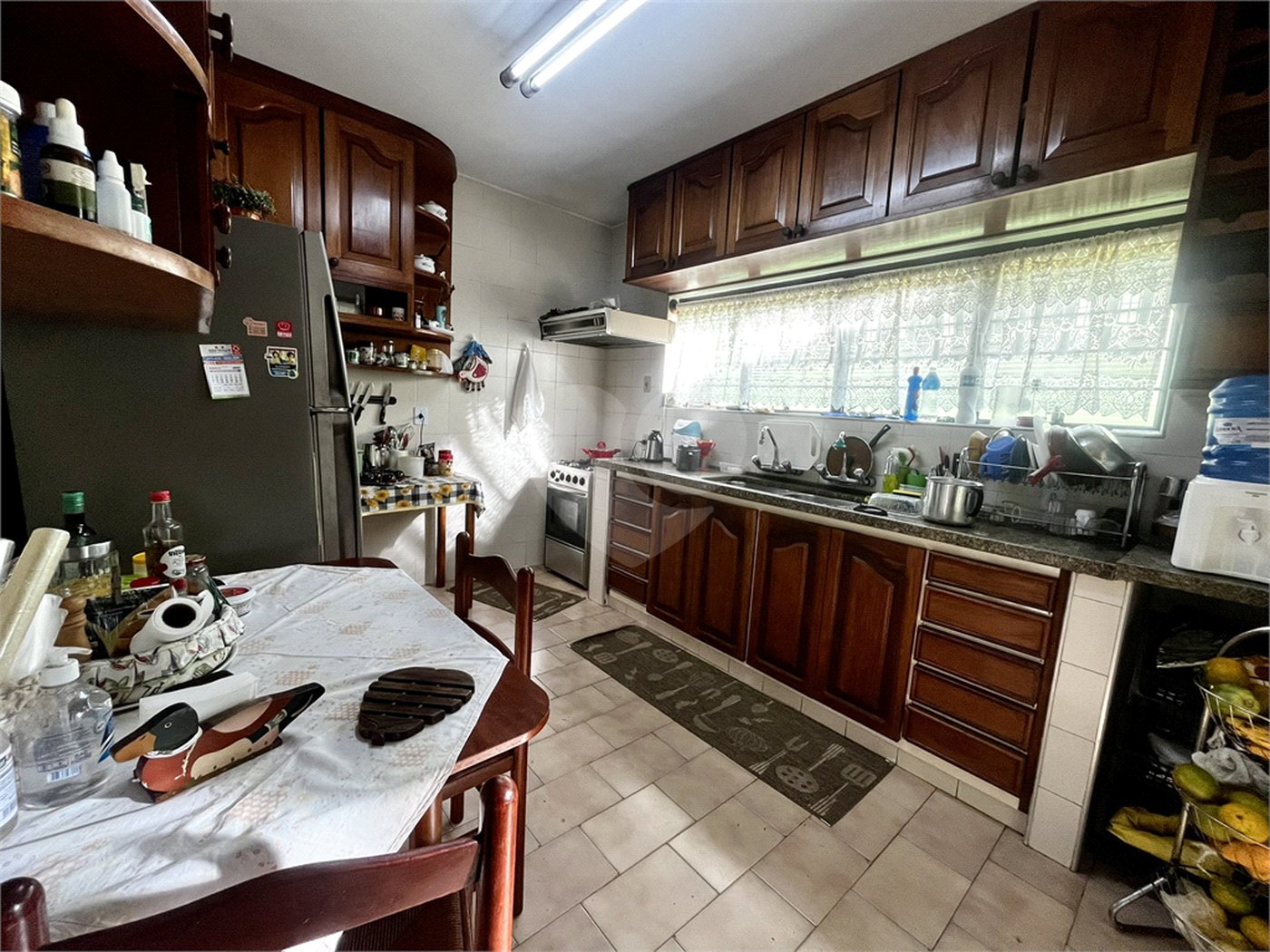 Casa à venda com 5 quartos, sendo 1 suíte,  em Vila Rosa, Itapetininga, SP