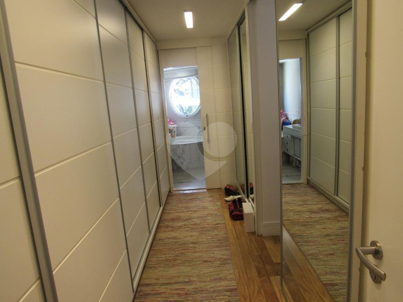 Apartamento à venda com 3 suítes em Real Parque, São Paulo, SP