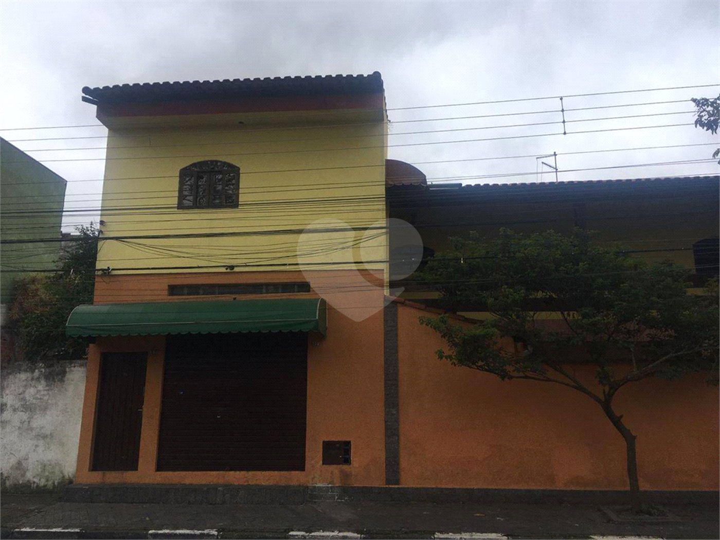 Casa à venda com 4 quartos em Calmon Viana, Poá, SP