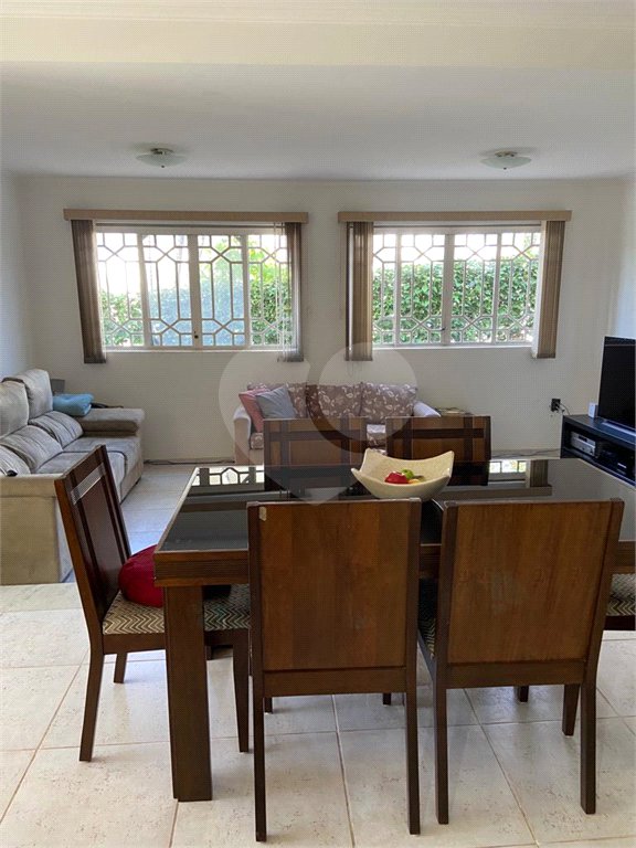 Casa à venda com 6 quartos, sendo 3 suítes,  em Marambaia, Vinhedo, SP