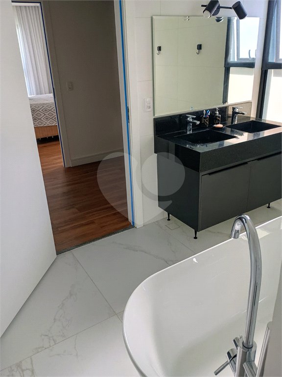 Casa à venda ou para alugar com 4 suítes no Centro, Jambeiro, SP