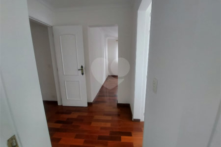Apartamento à venda com 3 quartos, sendo 1 suíte, em Sumaré, São Paulo, SP