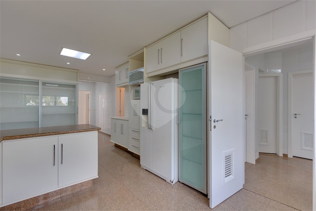 Apartamento à venda com 4 suítes em Jardim Marajoara, São Paulo, SP