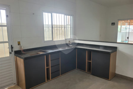 Casa à venda com 2 quartos em Vila São Paulo, Mogi das Cruzes, SP