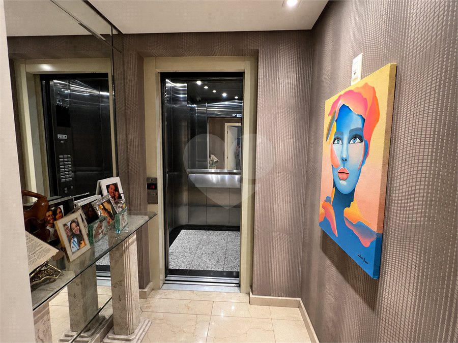 Apartamento à venda com 3 suítes em Campo Belo, São Paulo, SP
