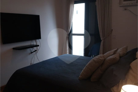 Apartamento à venda com 4 quartos, sendo 1 suíte,  em Vila Ipojuca, São Paulo, SP