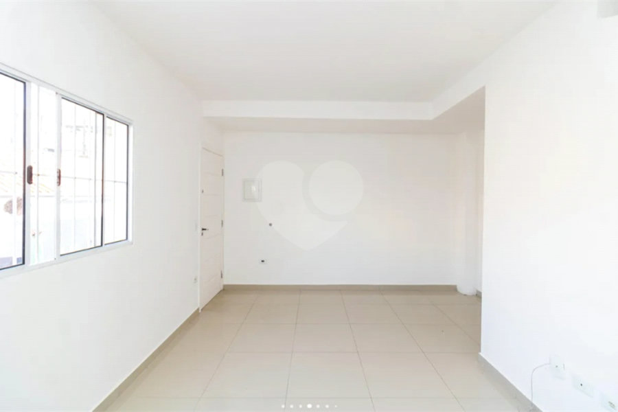 Casa à venda com 2 suítes no condomínio Dos Pássaros, São Paulo - SP