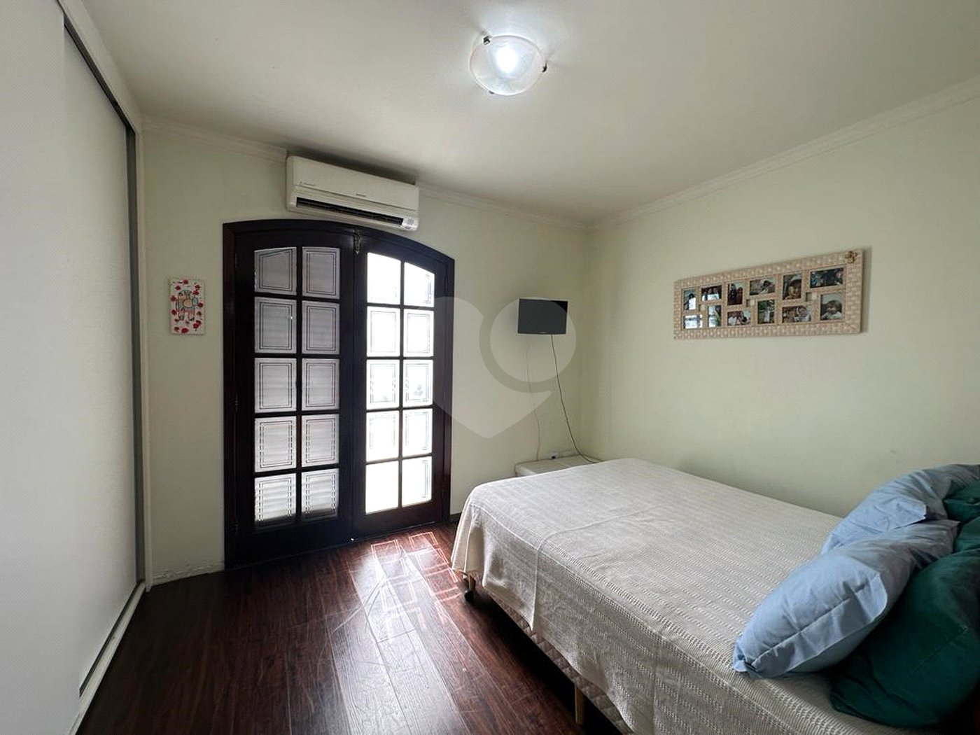 Sobrado à venda com 2 quartos em Vila Constança, São Paulo, SP