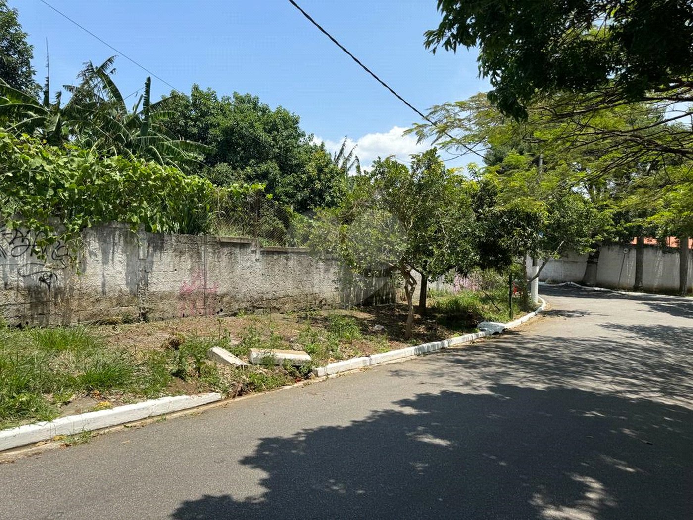Terreno à venda em Interlagos, São Paulo, SP
