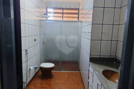 Casa à venda com 3 quartos, sendo 1 suíte, em Vila Mariana, Ribeirão Preto, SP