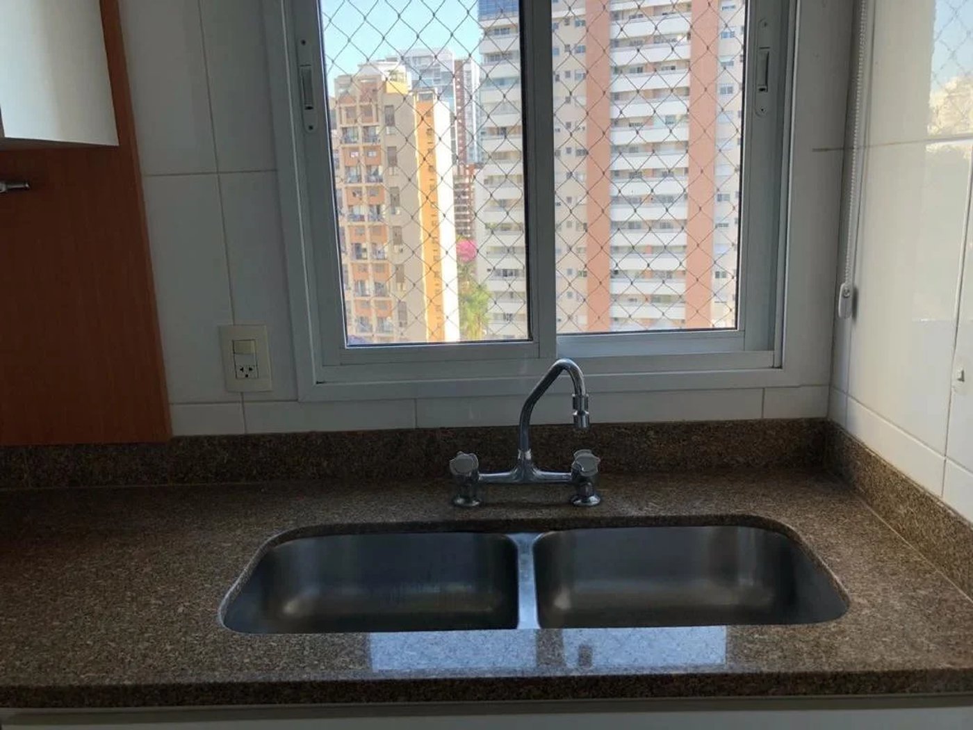 Apartamento à venda com 3 suítes em Vila Suzana, São Paulo, SP