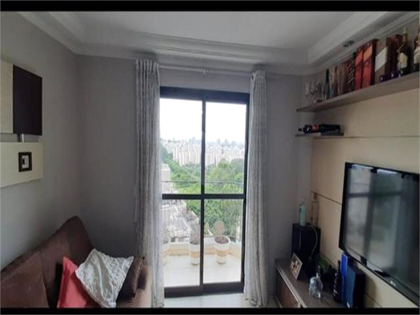 Apartamento à venda com 3 quartos, sendo 1 suíte,  em Paraíso do Morumbi, São Paulo, SP