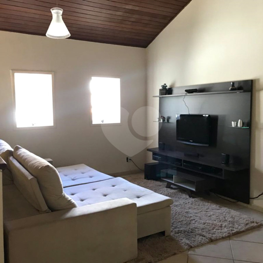 Sobrado à venda com 3 quartos, sendo 1 suíte, em Jardim América, Bragança Paulista, SP