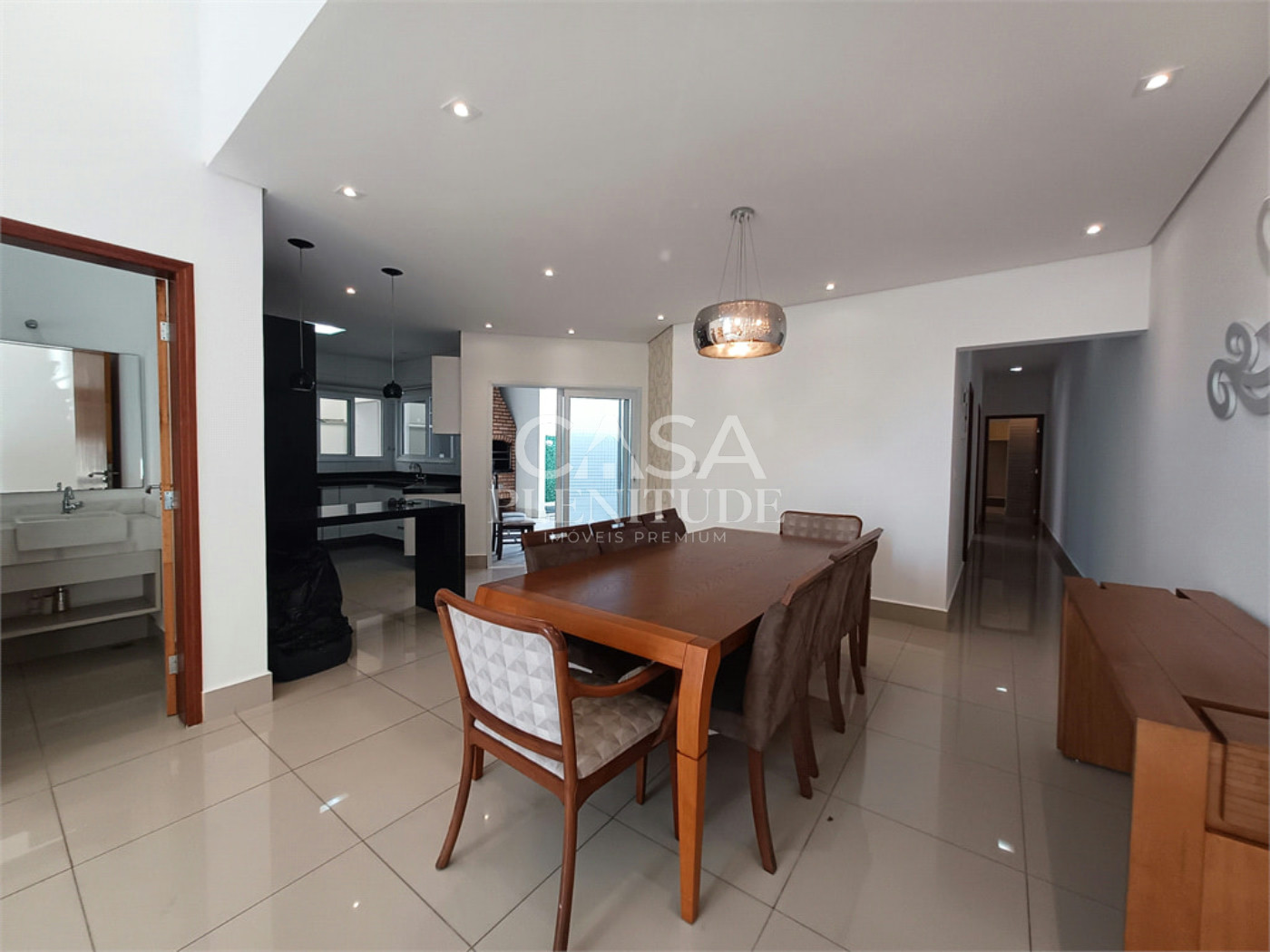 Casa em condomínio à venda com 3 suítes em Iporanga, Sorocaba, SP