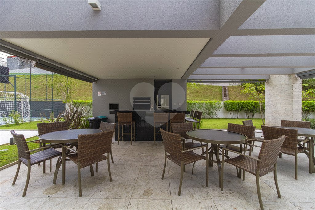 Apartamento à venda com 3 quartos, sendo 1 suíte,  em Jardim Vazani, São Paulo, SP