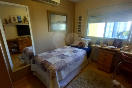Apartamento à venda com 4 quartos, sendo 3 suítes,  em Santana, São Paulo, SP