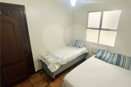 Apartamento à venda com 3 quartos, sendo 1 suíte,  em Vila Nova, Cabo Frio, RJ