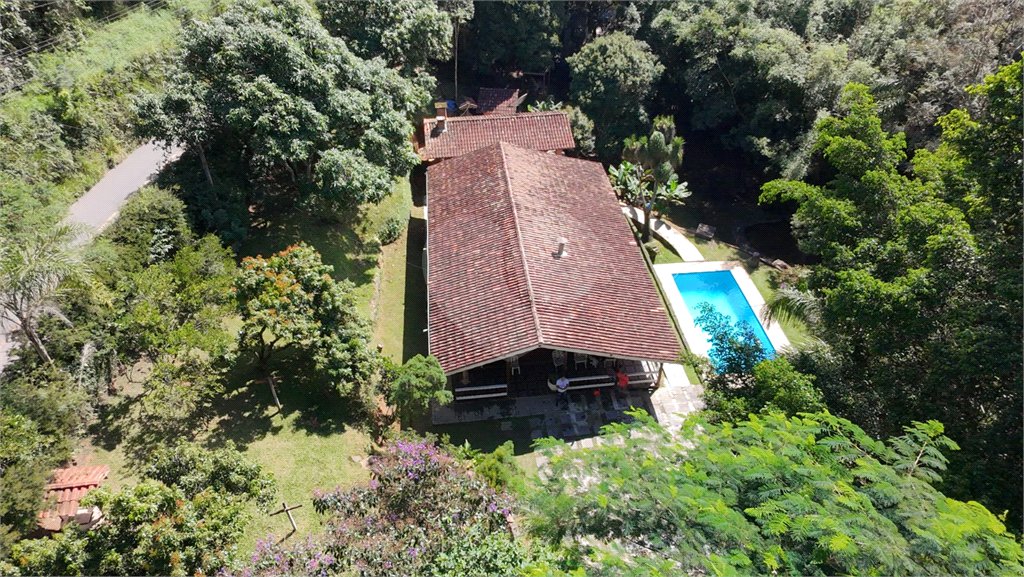 Casa Térrea à venda com 3 quartos, sendo 1 suíte,  em Serra da Cantareira, Mairiporã, SP