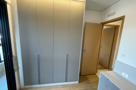 Apartamento 2 dormitórios (1 suíte), porteira fechada, 1 vaga demarcada, no José Menino, Santos