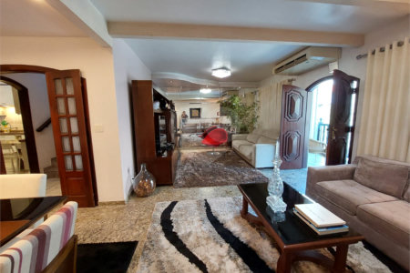 Casa de Vila à venda com 4 quartos, sendo 2 suítes, em Tijuca, Rio de Janeiro, RJ