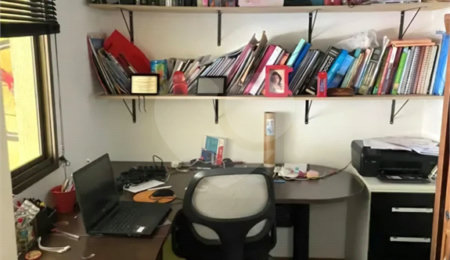 Casa à venda com 3 quartos, sendo 1 suíte,  no condomínio Villas de São Francisco I, São Paulo - SP