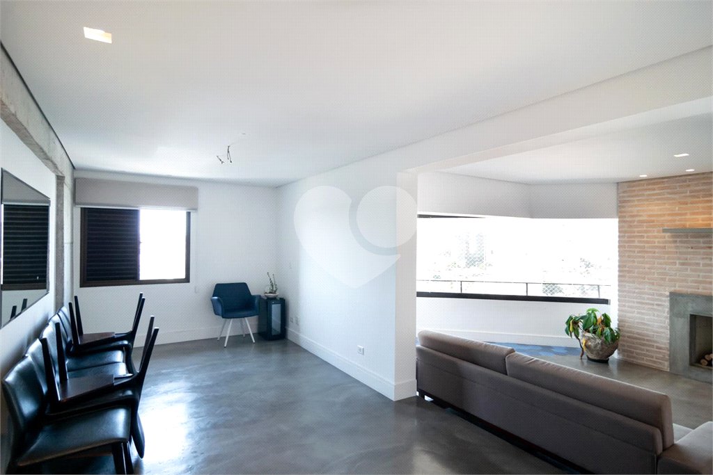 Apartamento à venda com 2 quartos, sendo 1 suíte, em Campo Belo, São Paulo, SP