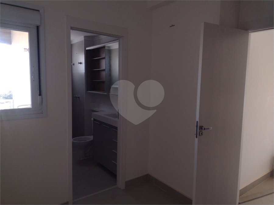 Apartamento no Edifício Monet á venda