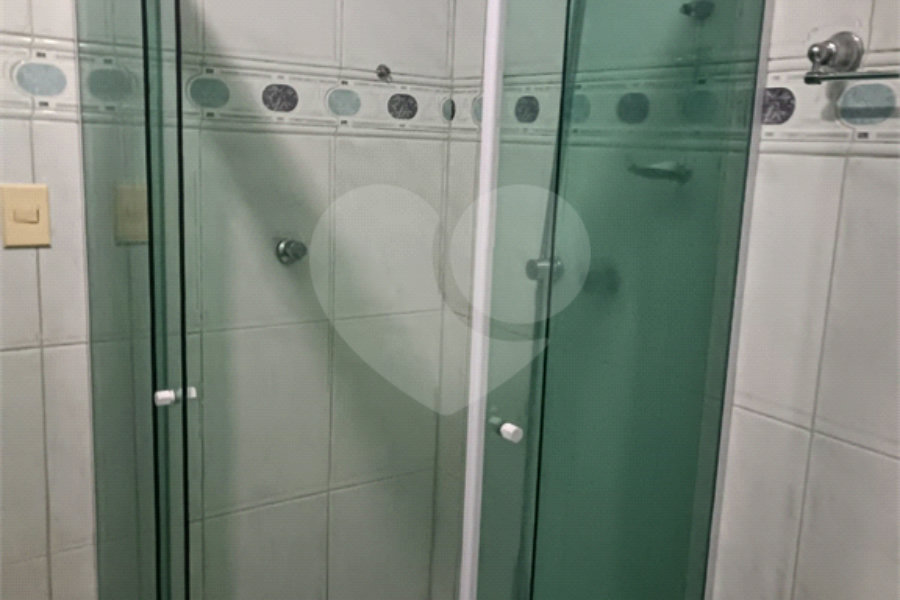 Sobrado com 4 Quartos e 4 banheiros à Venda -337 m² por R$ 850.,000 -- Jardim Vivan,-Jaraguá, São Paulo - SP