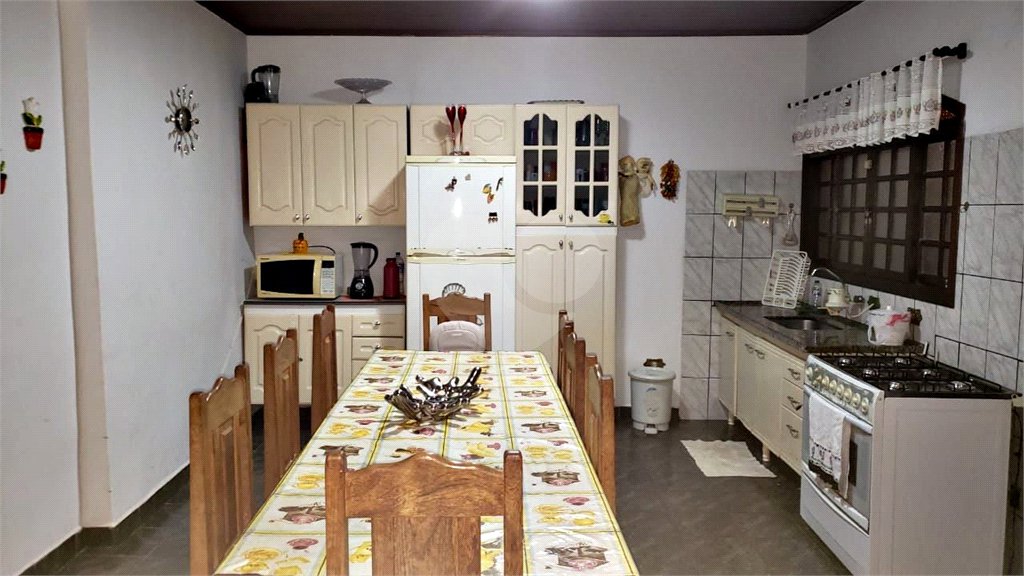 Sítio à venda com 6 quartos em Pavão (canguera), São Roque, SP