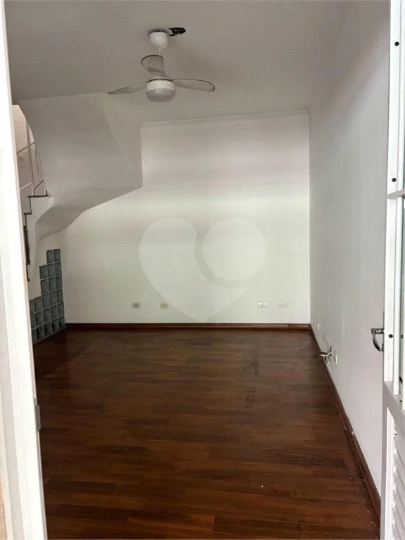 Sobrado à venda com 2 suítes em Santa Terezinha, São Paulo, SP