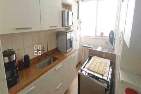 Cobertura à venda com 3 quartos, sendo 1 suíte,  em Tijuca, Rio de Janeiro, RJ